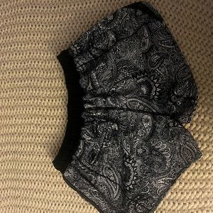 Lululemon athletic shorts! size: 4 Color: Black and White